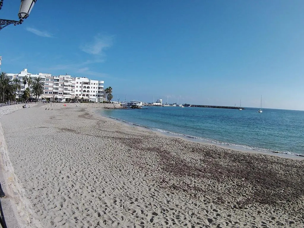Hostal Mayol サンタ・エウラリア・デス・リウ
